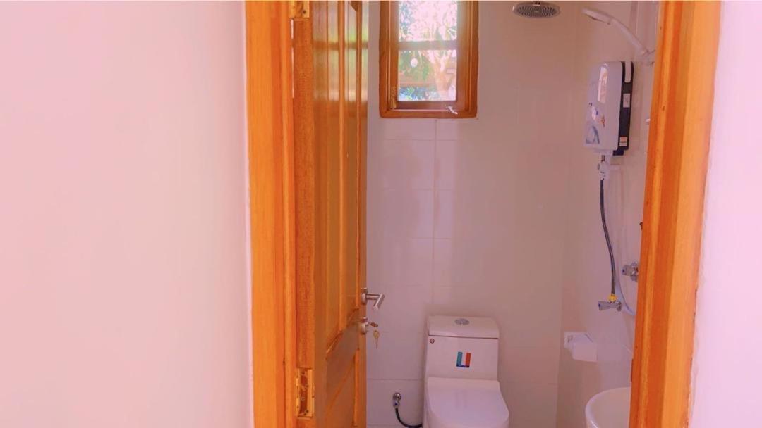 Boma la Ngombe Evelina House 호스텔 외부 사진
