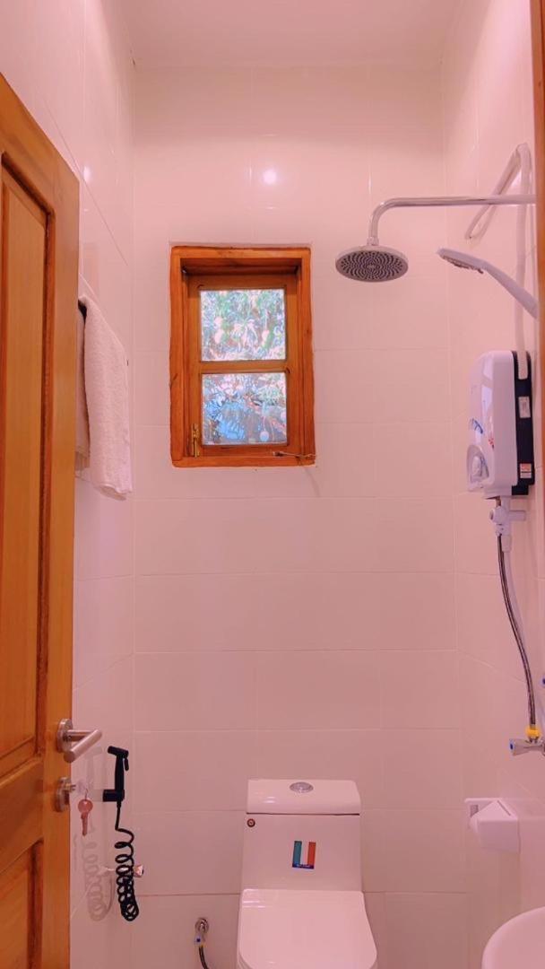 Boma la Ngombe Evelina House 호스텔 외부 사진